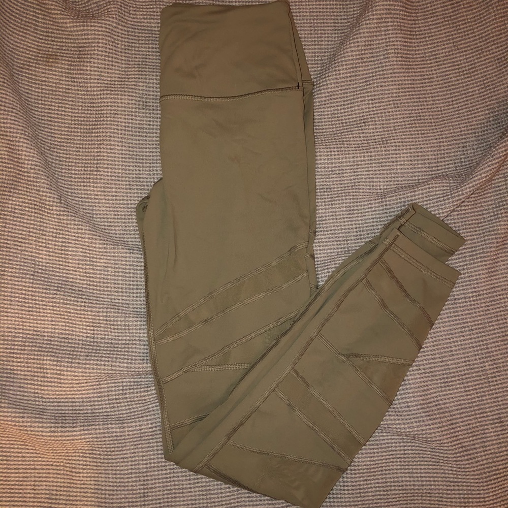 VS Workout leggings